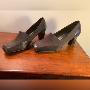 Naturalizer brown heels